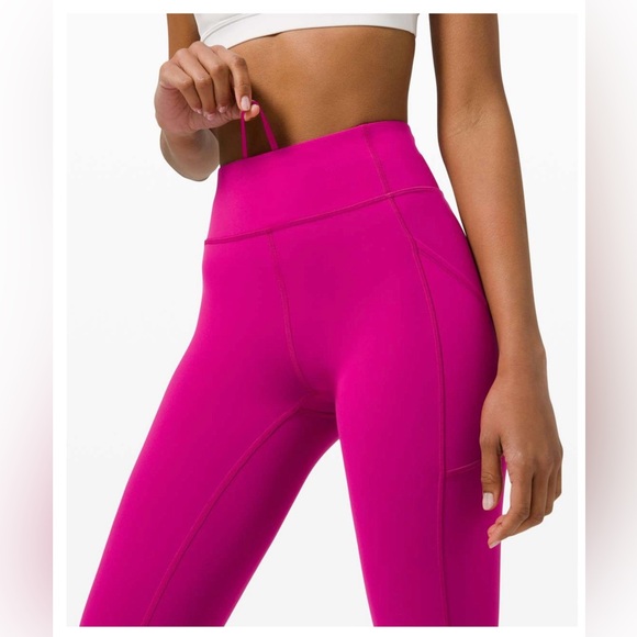 🆕NWT 🍋 Lululemon Invigorate High-Rise Tight 25" 🍋 {Size 6} Ripened Raspberry ⭐️ - Picture 5 of 16